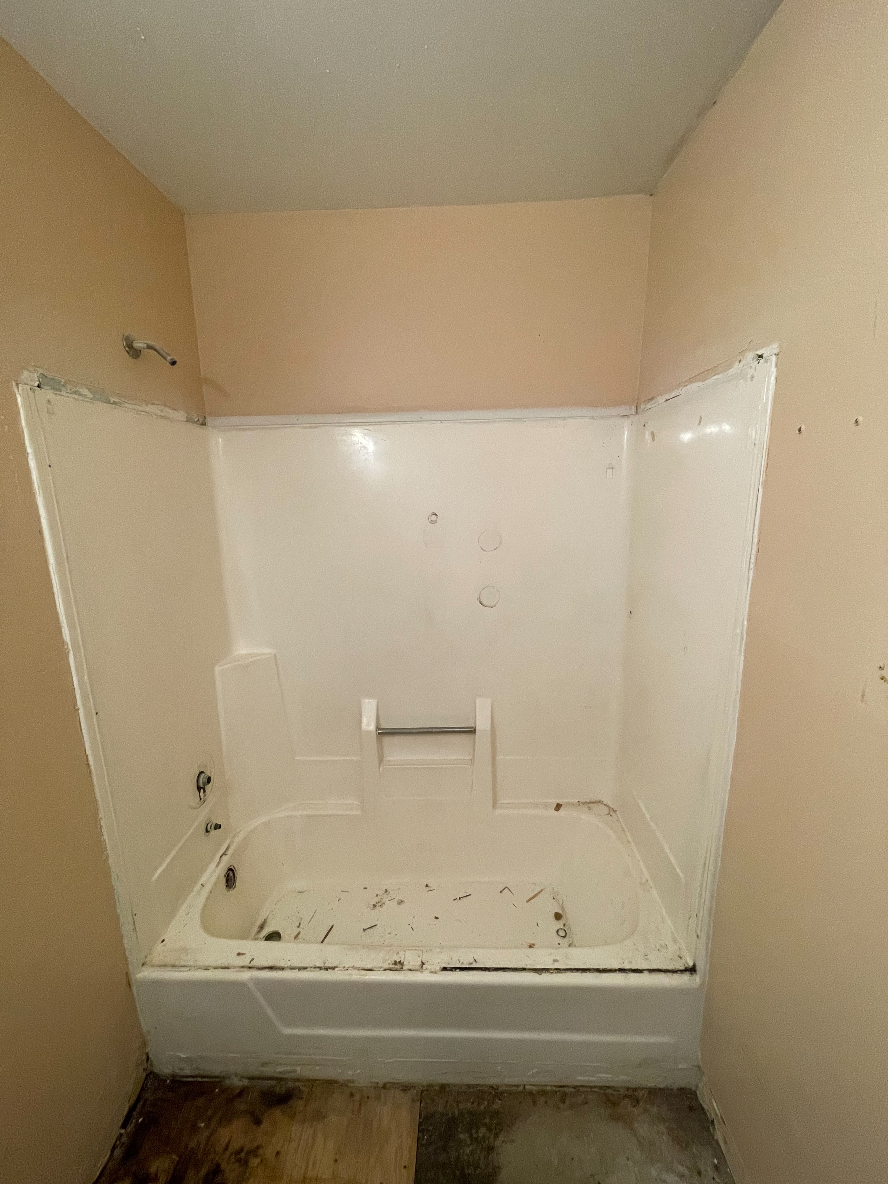 One-piece surround before refinishing
