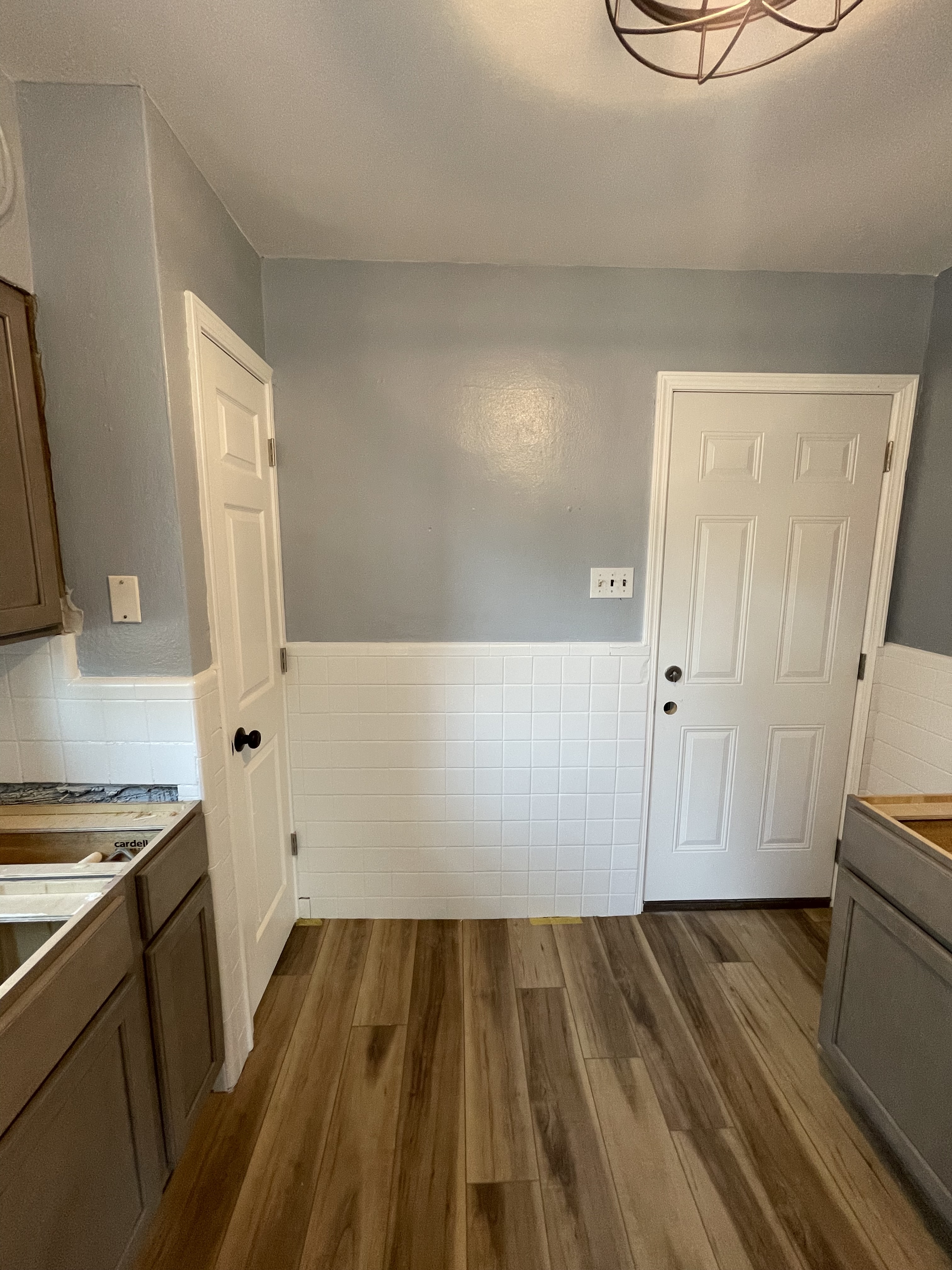 Wall tile after refinishing